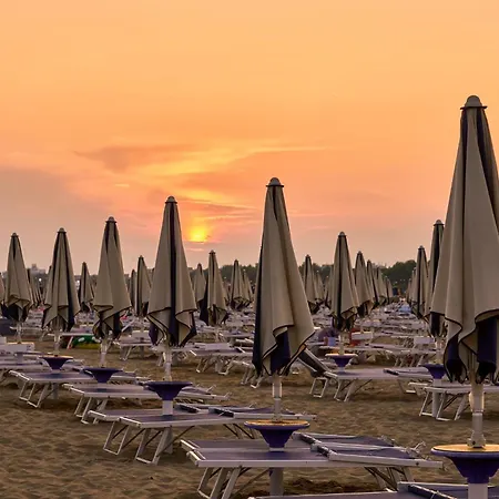 Apartamento Inviting With Lateral Sea View Bibione